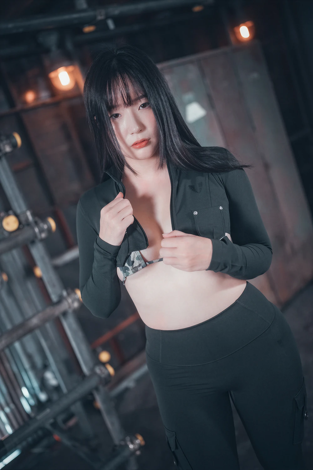 PIA 피아 – DJAWA 「Loose and Tight Combat Green & Camo」 13 PIA 피아 – DJAWA 「Loose and Tight Combat Green & Camo」