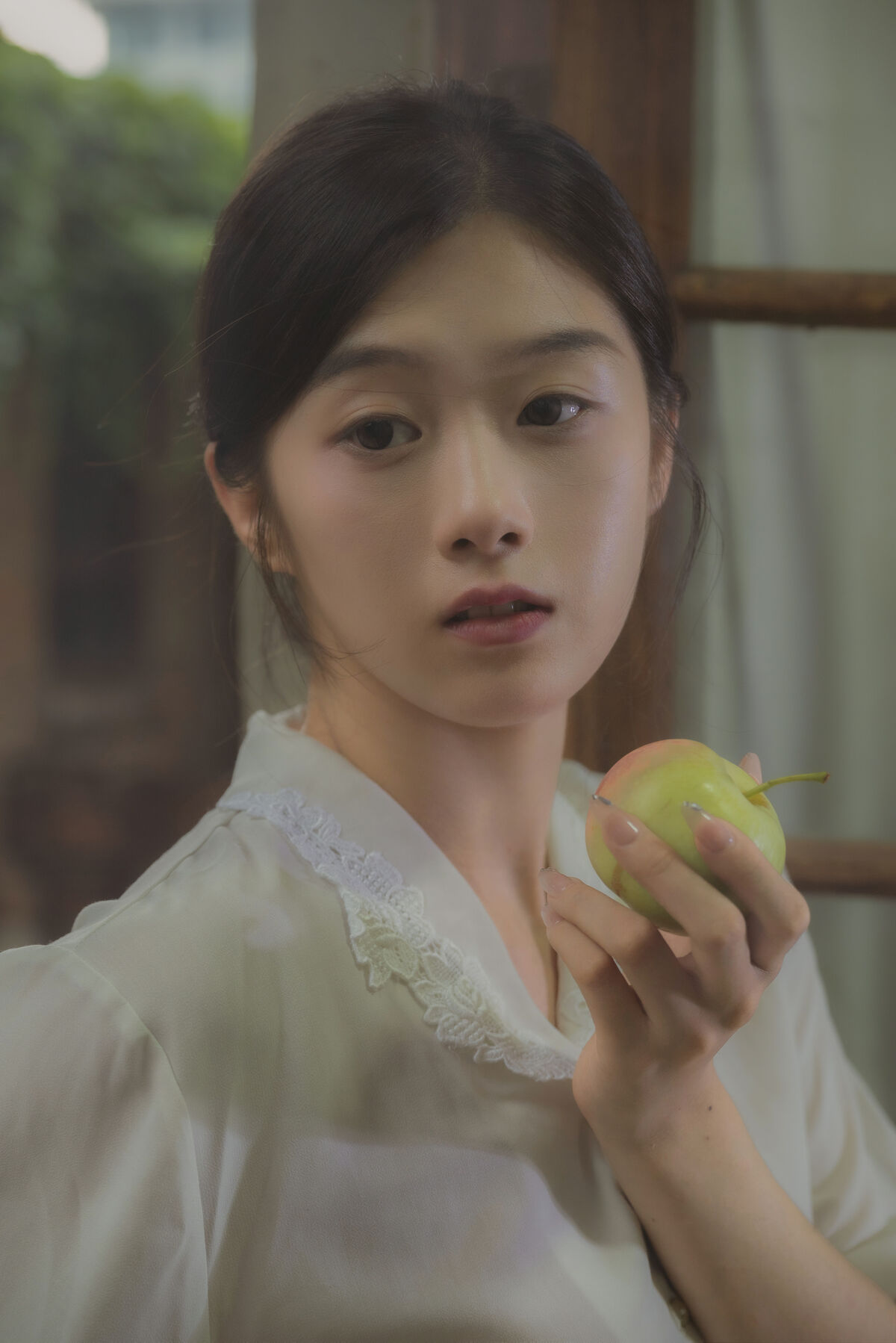 YiTuYu艺图语 Vol.9755 Tou He Yi Kou Xue Bi