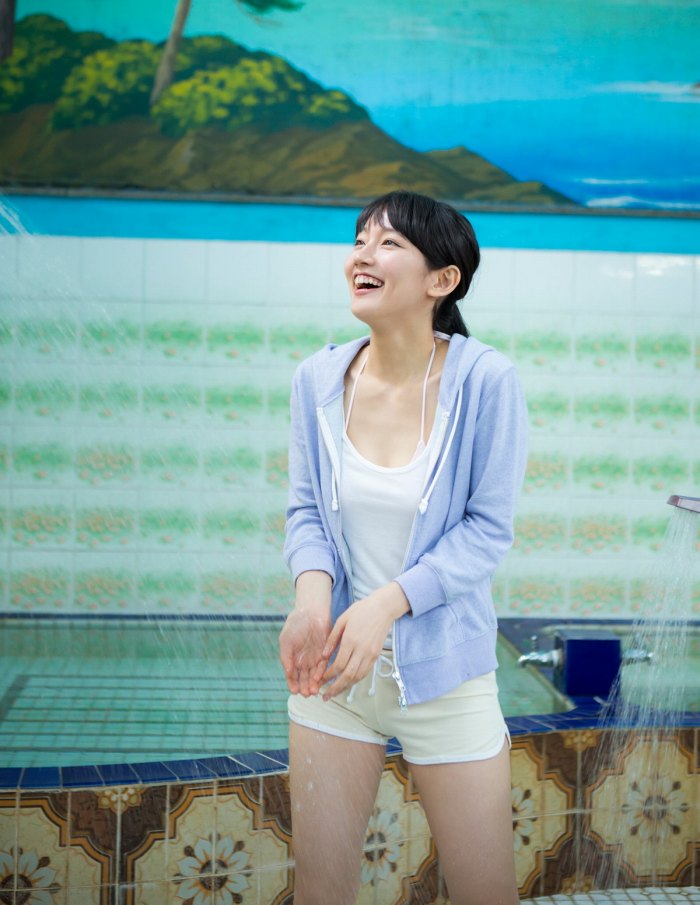 吉岡里帆 Dカップボインの水着グラビア画像! 195 吉岡里帆 Dカップボインの水着グラビア画像!