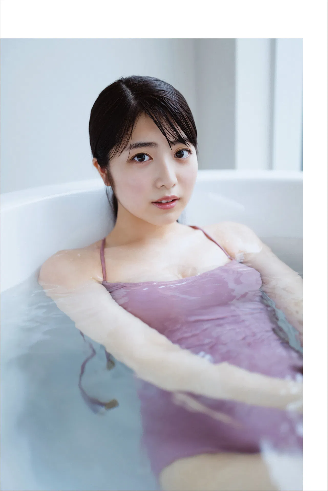 Platinum FLASHデジタル写真集 吉田莉桜 移ろいゆくは、花の如し 52 Platinum FLASHデジタル写真集 吉田莉桜 移ろいゆくは、花の如し