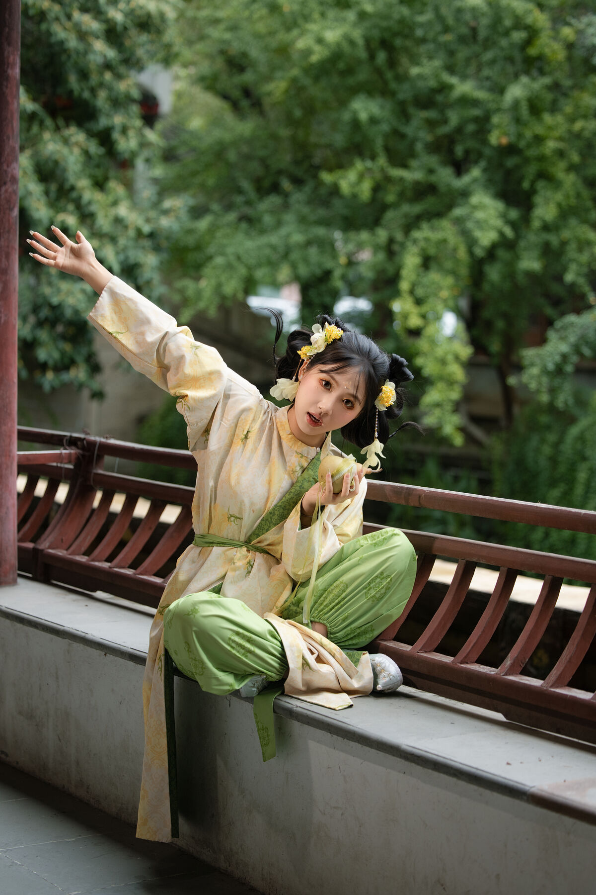YiTuYu艺图语 Vol.10624 Yu Tong 9 YiTuYu艺图语 Vol.10624 Yu Tong