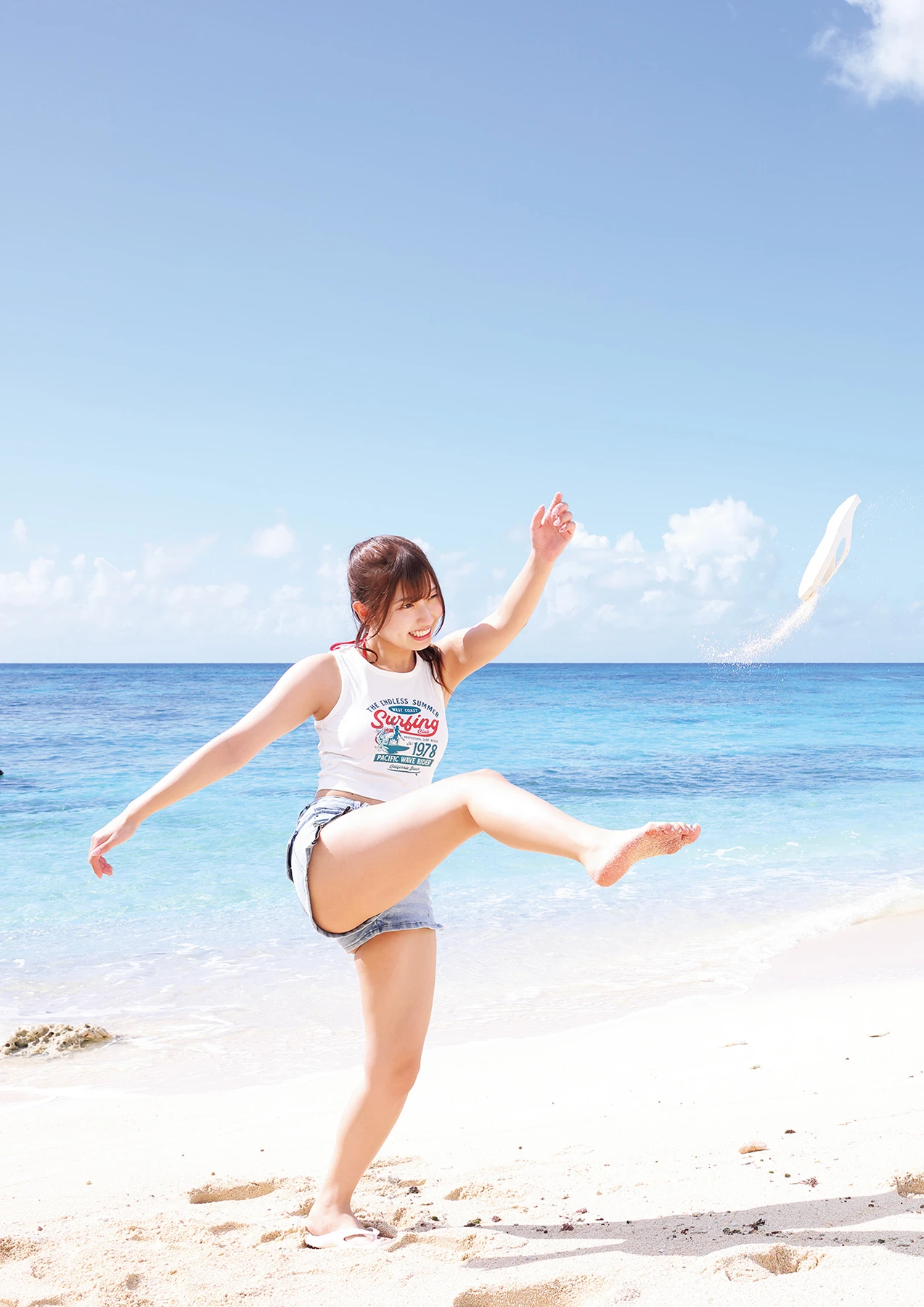 Miyu Aizawa 逢沢みゆ – 写真集 「Me=You」 11 Miyu Aizawa 逢沢みゆ – 写真集 「Me=You」