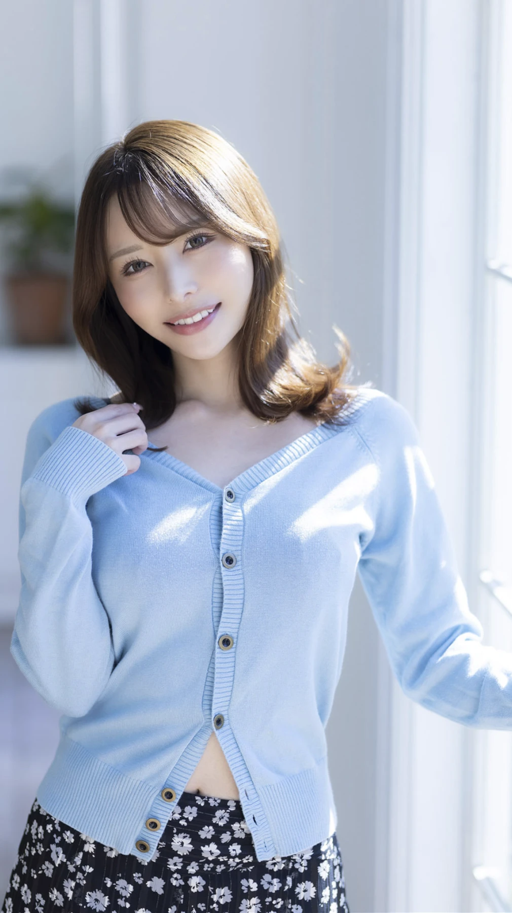 伊藤舞雪・桃園怜奈・小島みなみ・宇野まや, 特盛りクイーン Vol.01 10 伊藤舞雪・桃園怜奈・小島みなみ・宇野まや, 特盛りクイーン Vol.01