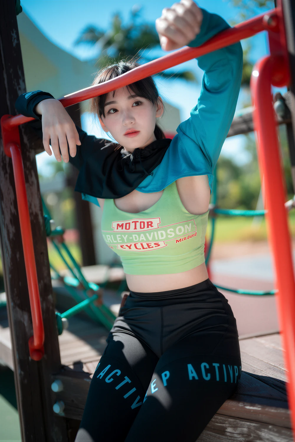 Hendoong 혠둥이 – DJAWA 「Loose and Tight Jade Blue」 14 Hendoong 혠둥이 – DJAWA 「Loose and Tight Jade Blue」