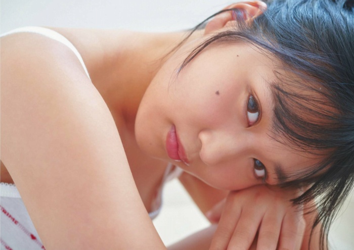 南みゆか 90㎝パイパイの水着グラビア画像! 399 南みゆか 90㎝パイパイの水着グラビア画像!