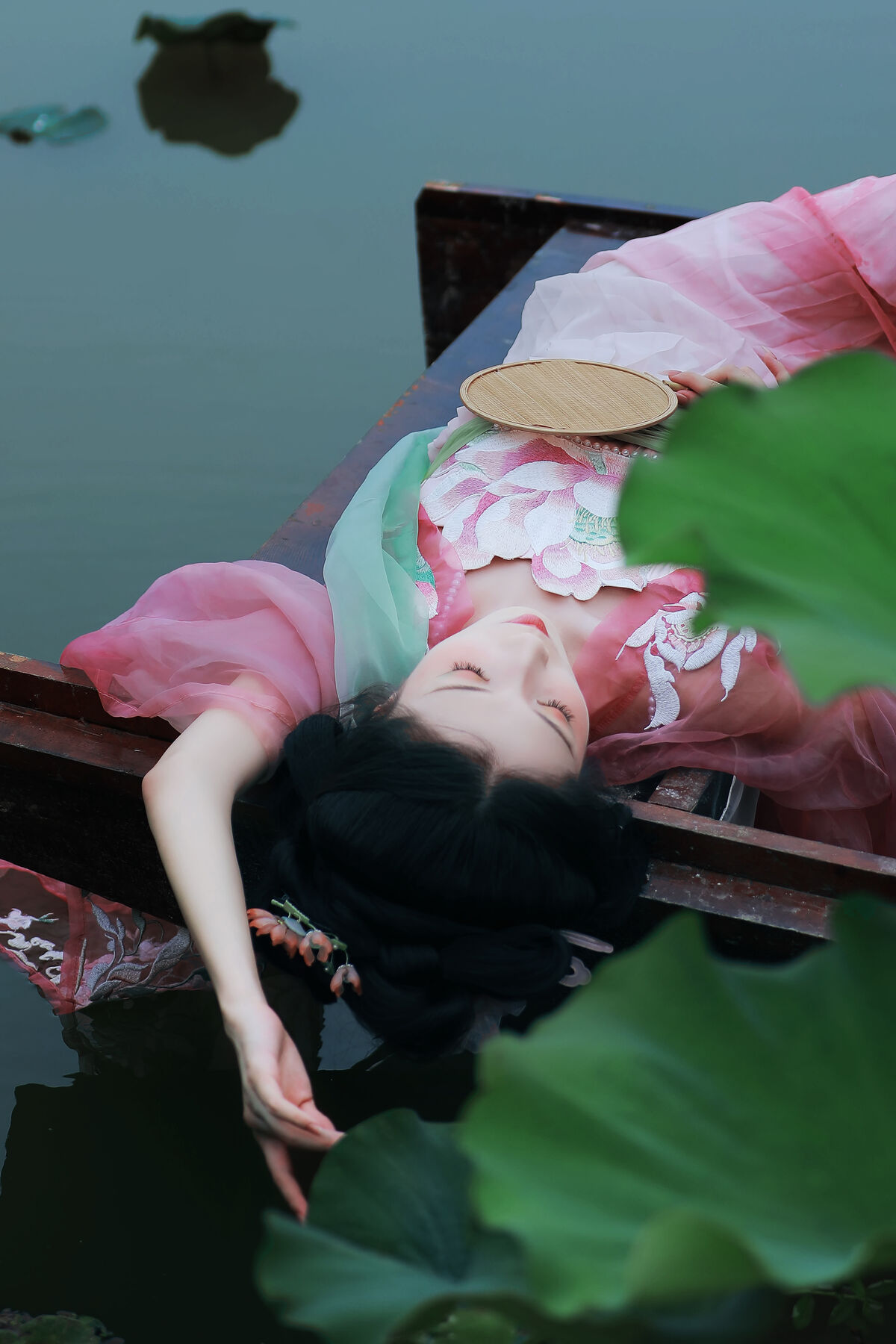 YiTuYu艺图语 Vol.9531 Bie Qiu Yue 17 YiTuYu艺图语 Vol.9531 Bie Qiu Yue