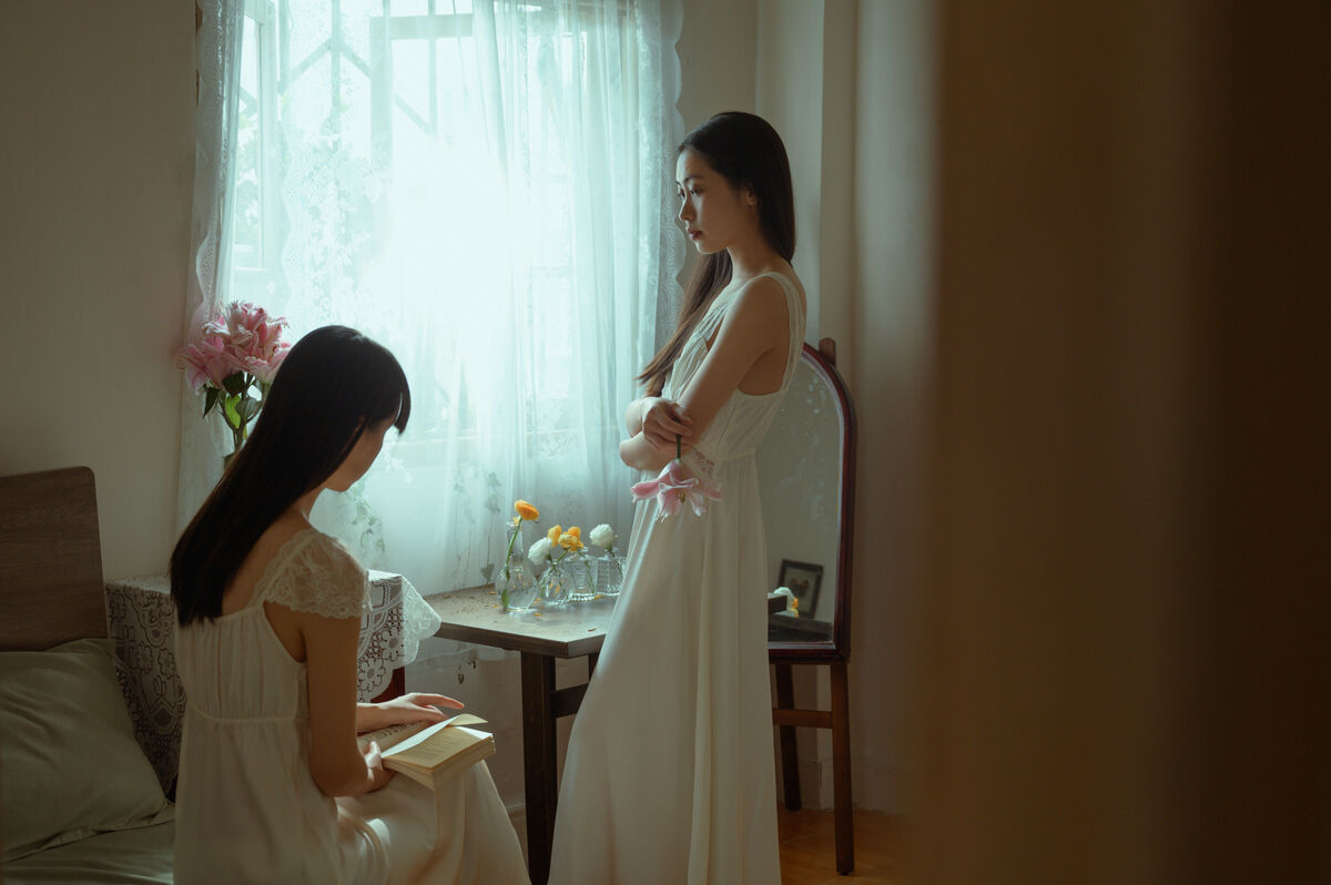 YiTuYu艺图语 Vol.9464 Ban Ge Yue Liang 15 YiTuYu艺图语 Vol.9464 Ban Ge Yue Liang