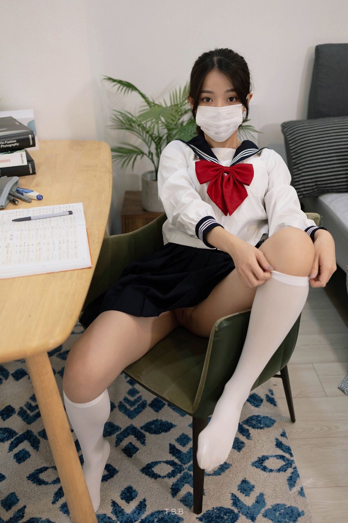 ED Mosaic 上学忘记穿内裤的清纯学妹 Part01 50 ED Mosaic 上学忘记穿内裤的清纯学妹 Part01