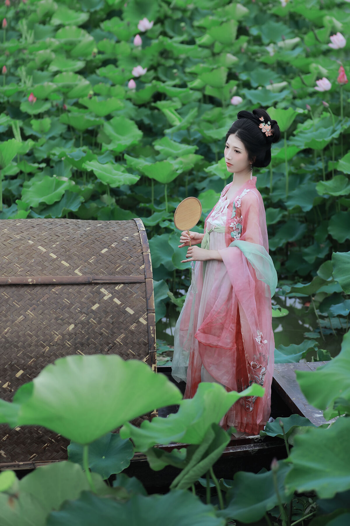 YiTuYu艺图语 Vol.9531 Bie Qiu Yue 18 YiTuYu艺图语 Vol.9531 Bie Qiu Yue