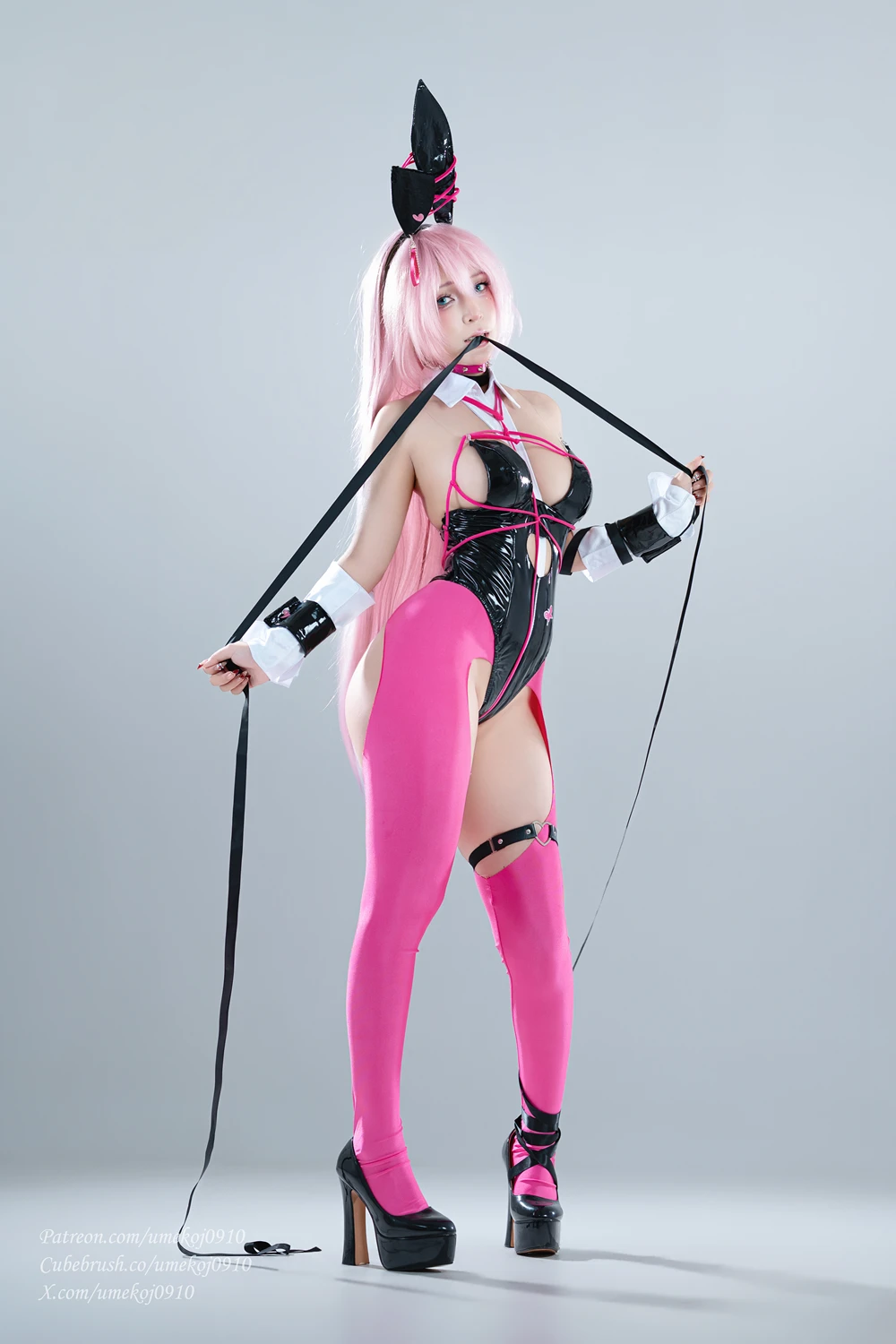 Cosplay Umeko.J – Velvet Sensual Rabbit NIKKE 11 Cosplay Umeko.J – Velvet Sensual Rabbit NIKKE
