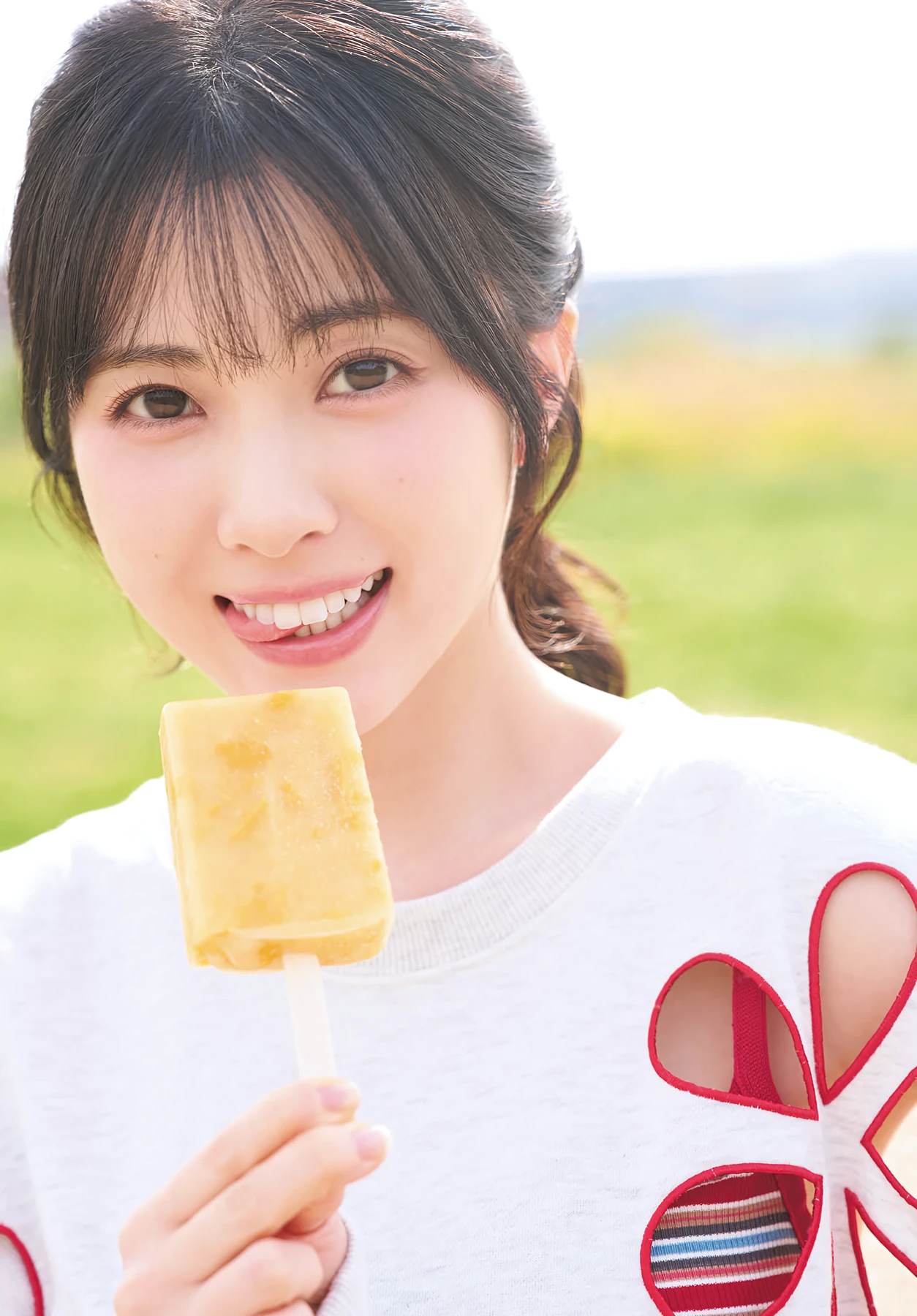 Yuina 結那 – Gekkan Dragon Age 2026.07 (月刊ドラゴンエイジ 2026年07月号) 13 Yuina 結那 – Gekkan Dragon Age 2026.07 (月刊ドラゴンエイジ 2026年07月号)