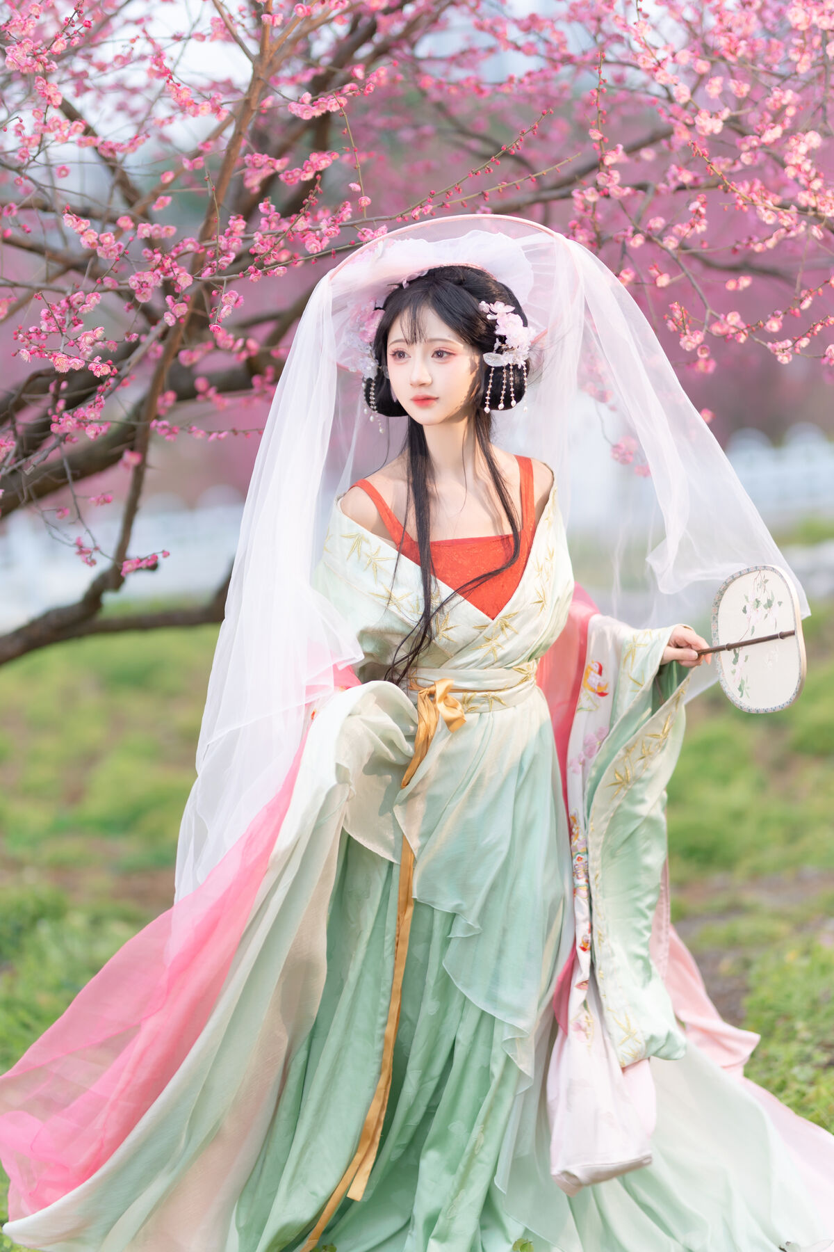 YiTuYu艺图语 Vol.9620 Qi Luo Sheng De Xiao Su Su 12 YiTuYu艺图语 Vol.9620 Qi Luo Sheng De Xiao Su Su