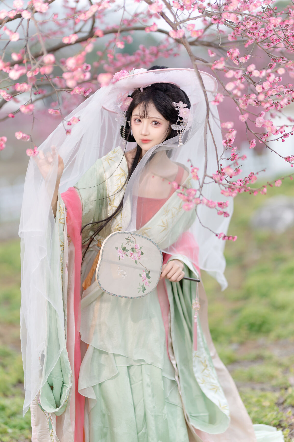 YiTuYu艺图语 Vol.9620 Qi Luo Sheng De Xiao Su Su 13 YiTuYu艺图语 Vol.9620 Qi Luo Sheng De Xiao Su Su