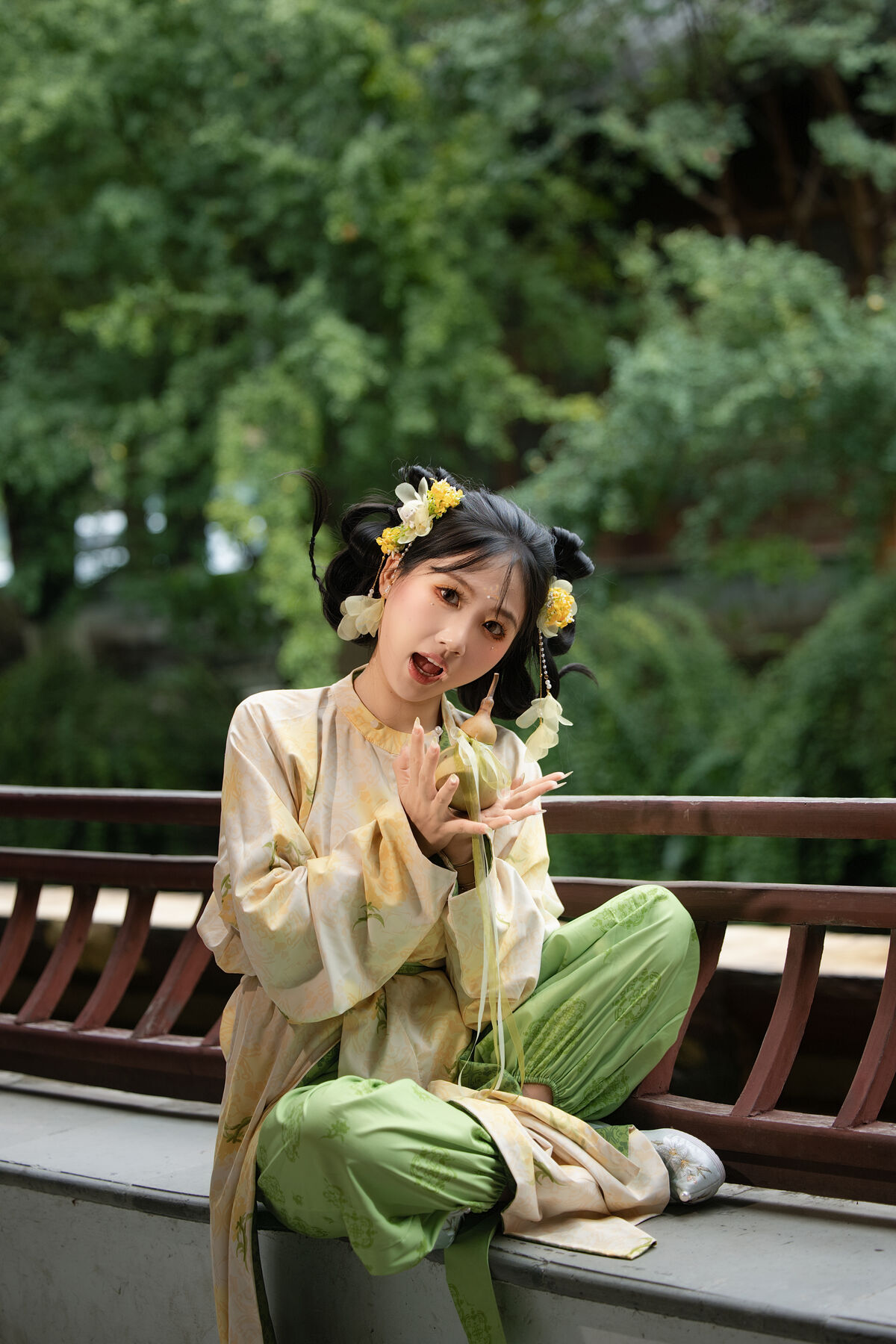 YiTuYu艺图语 Vol.10624 Yu Tong 16 YiTuYu艺图语 Vol.10624 Yu Tong