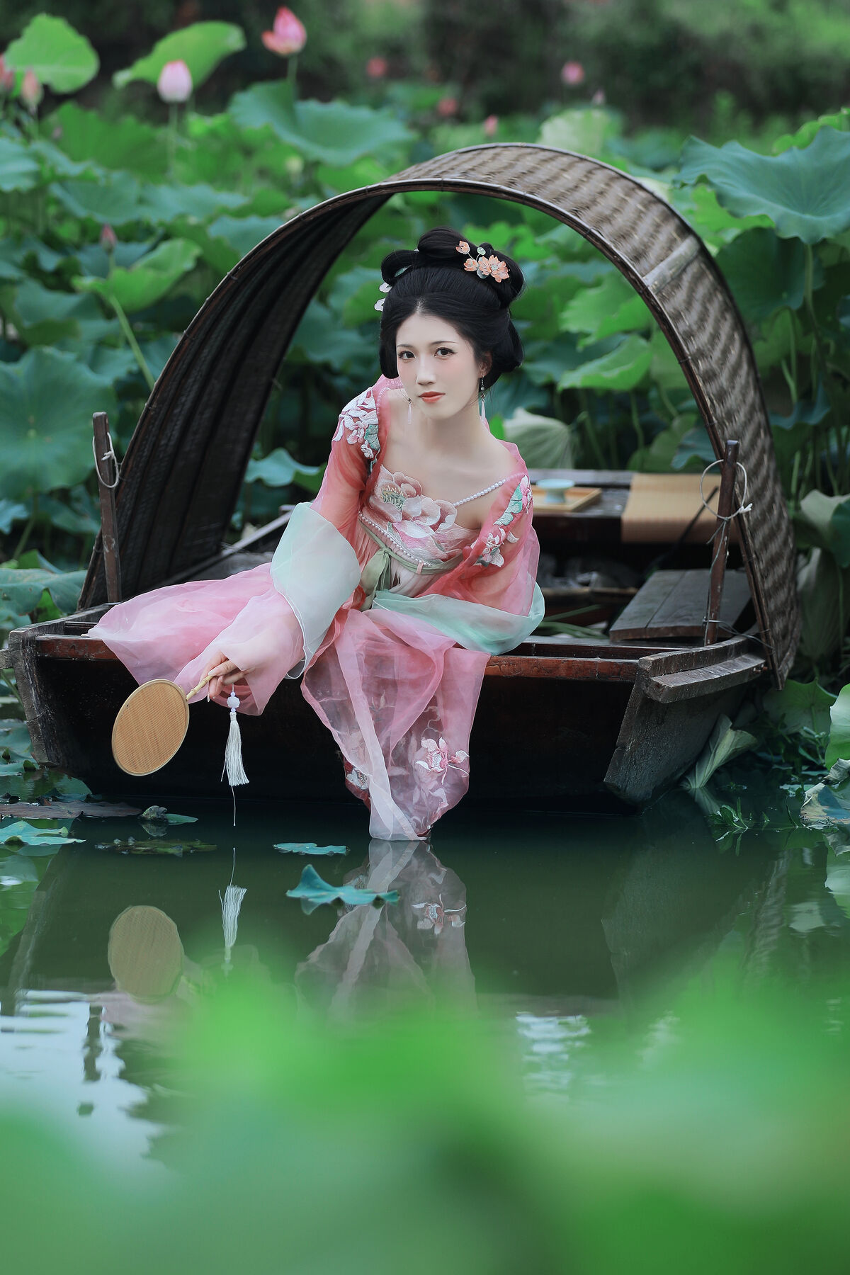 YiTuYu艺图语 Vol.9531 Bie Qiu Yue 19 YiTuYu艺图语 Vol.9531 Bie Qiu Yue