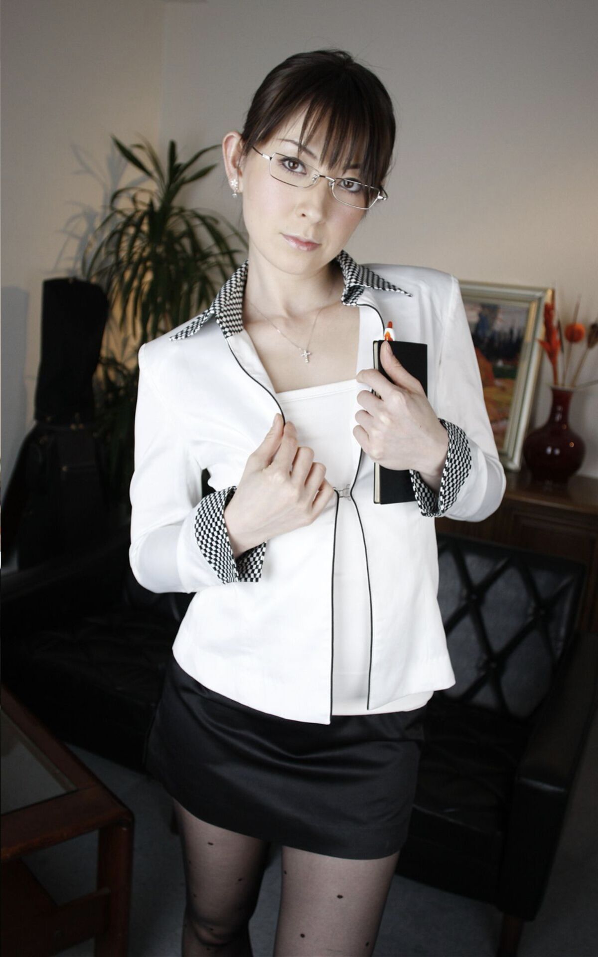 JP Maki Hojo 北条麻妃 - 濃密グラビア写真集 欲求不満の熟女教師 柳田やよい 光月夜也 Part01 40 JP Maki Hojo 北条麻妃 - 濃密グラビア写真集 欲求不満の熟女教師 柳田やよい 光月夜也 Part01