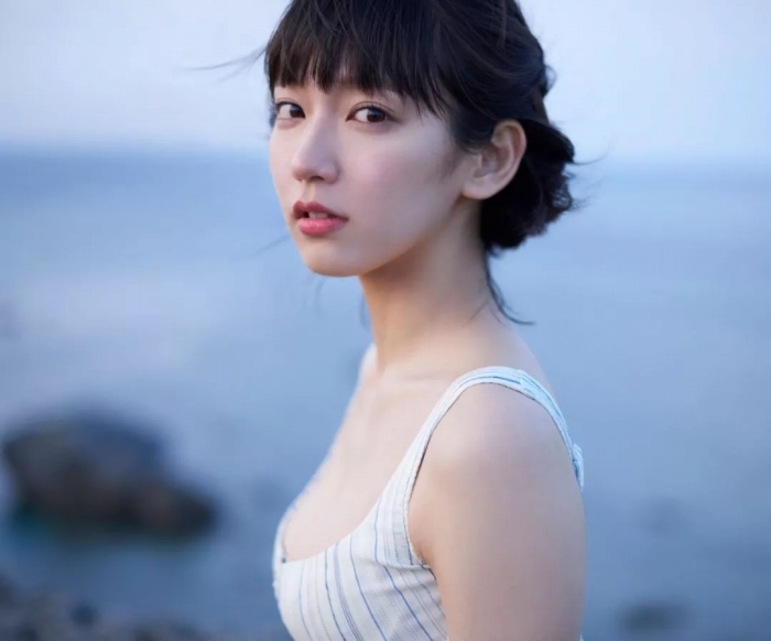 吉岡里帆 Dカップボインの水着グラビア画像! 251 吉岡里帆 Dカップボインの水着グラビア画像!