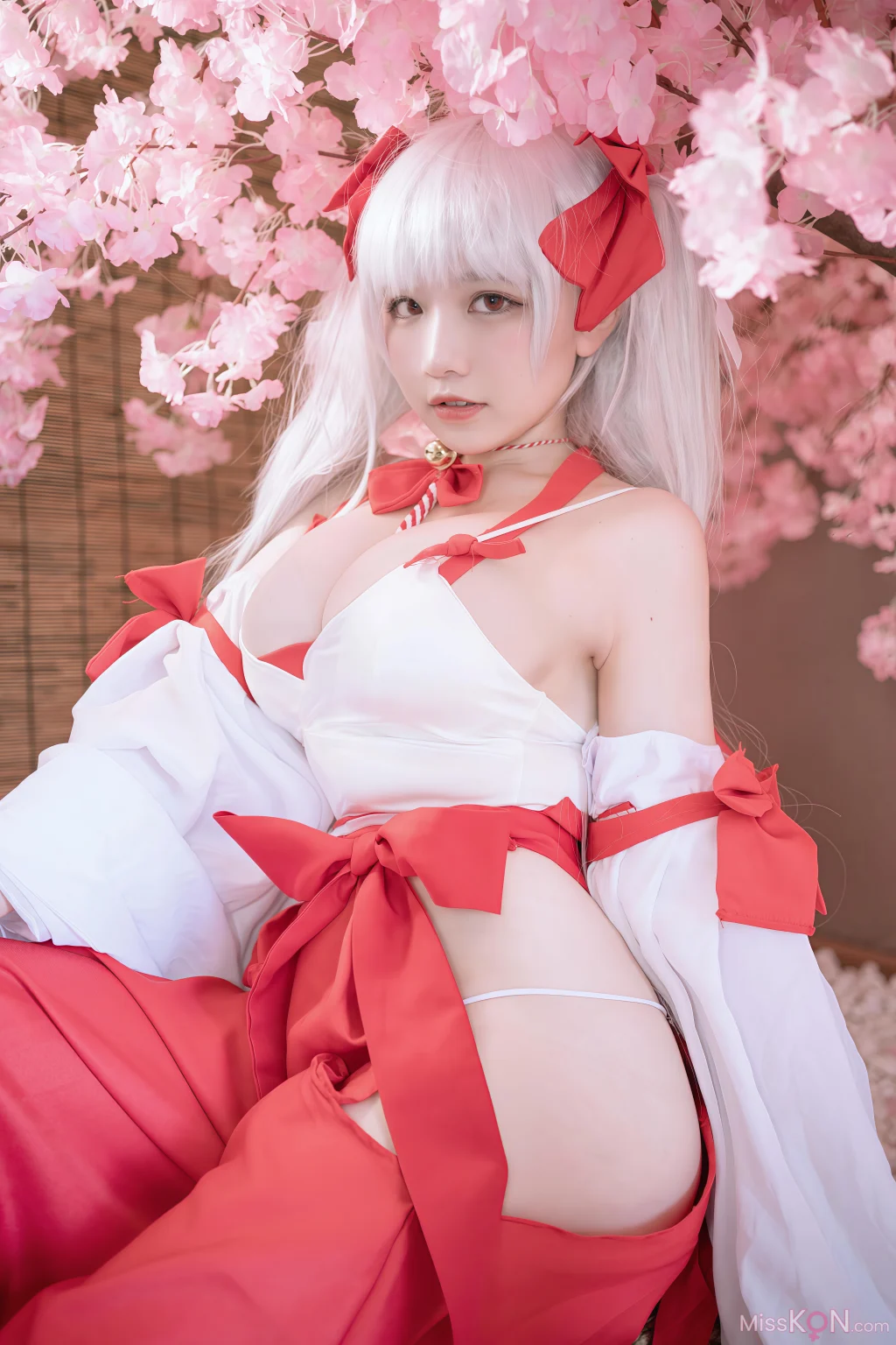 Coser@阿半今天很开心: 可畏巫女
