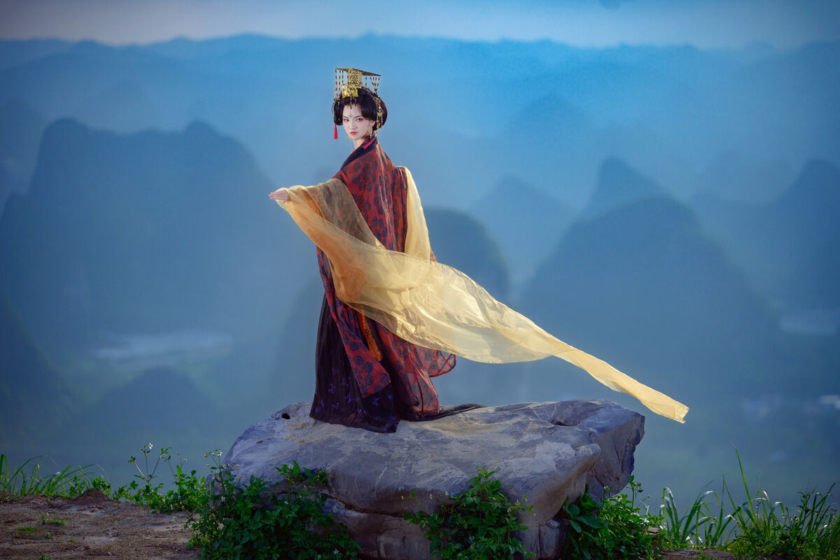 YiTuYu艺图语 Vol.9849 Long Mei Er 13 YiTuYu艺图语 Vol.9849 Long Mei Er