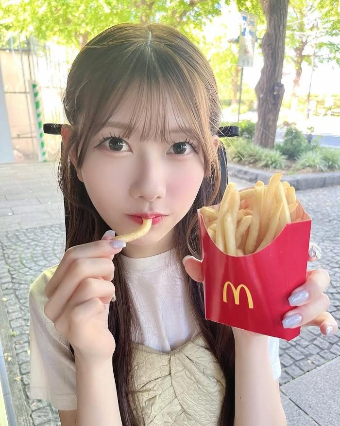 千葉恵里 スタイル抜群な着衣グラビア画像! 75 千葉恵里 スタイル抜群な着衣グラビア画像!