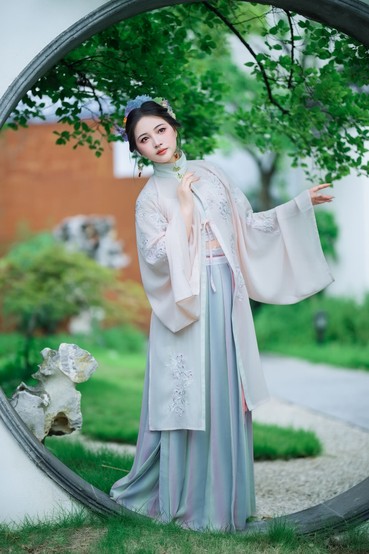 YiTuYu艺图语 Vol.9821 Mi Mi 21 YiTuYu艺图语 Vol.9821 Mi Mi
