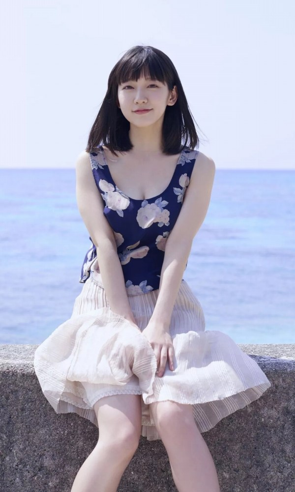 吉岡里帆 Dカップボインの水着グラビア画像! 259 吉岡里帆 Dカップボインの水着グラビア画像!