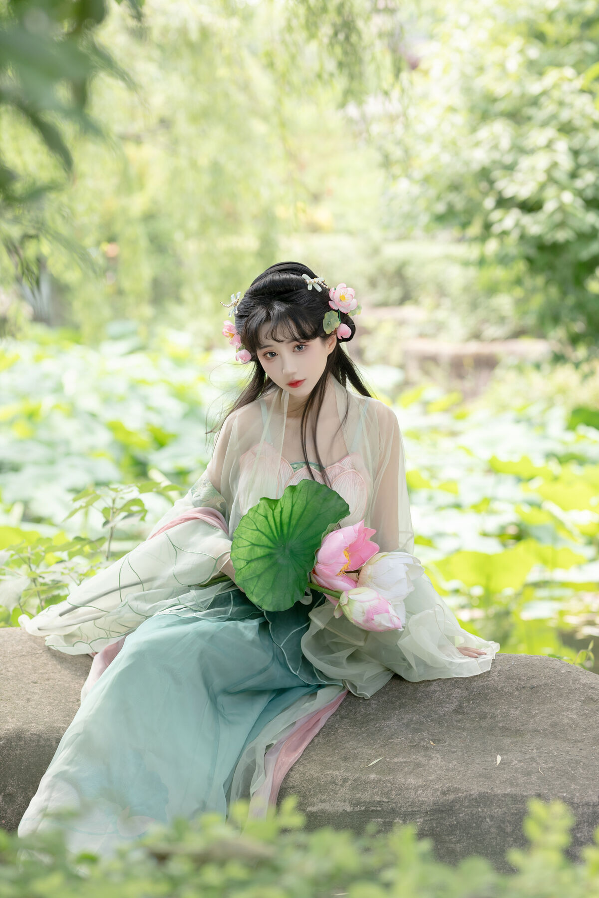 YiTuYu艺图语 Vol.9537 Qi Luo Sheng De Xiao Su Su 12 YiTuYu艺图语 Vol.9537 Qi Luo Sheng De Xiao Su Su