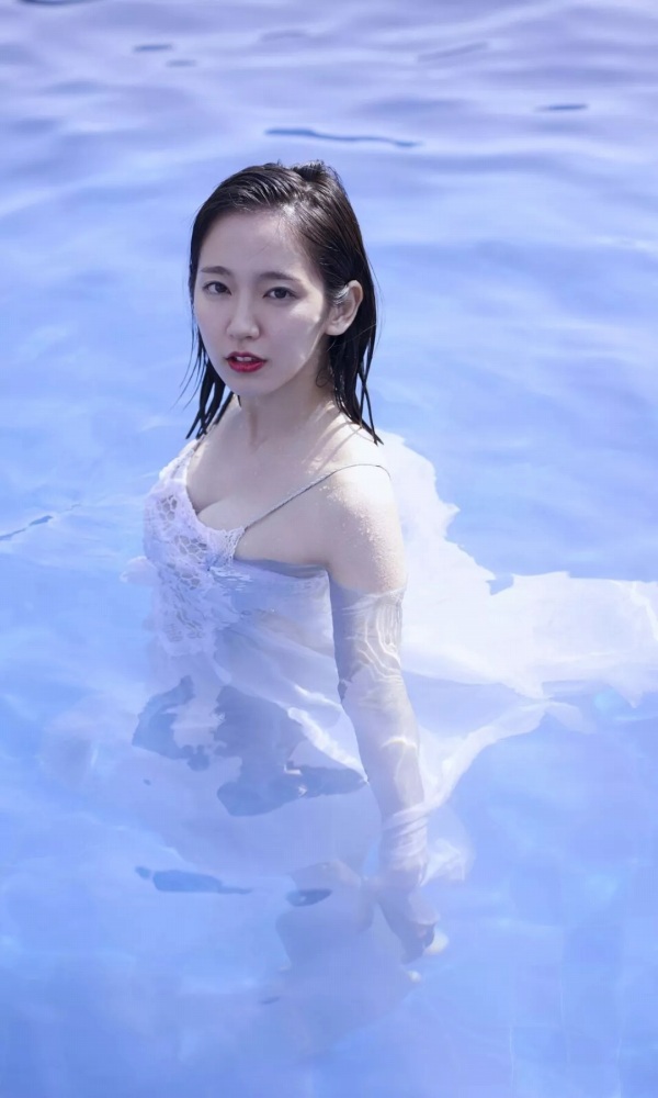 吉岡里帆 Dカップボインの水着グラビア画像! 265 吉岡里帆 Dカップボインの水着グラビア画像!