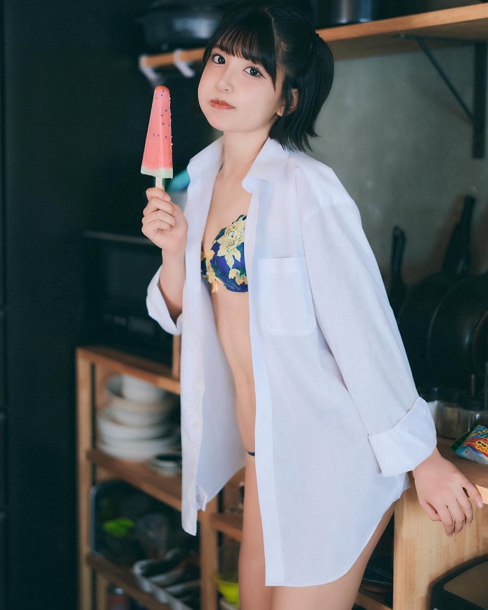 南あみ ふわふわバストの水着グラビア画像ほか! 121 南あみ ふわふわバストの水着グラビア画像ほか!