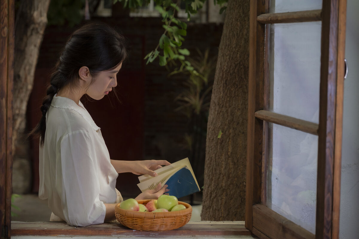 YiTuYu艺图语 Vol.9755 Tou He Yi Kou Xue Bi 56 YiTuYu艺图语 Vol.9755 Tou He Yi Kou Xue Bi