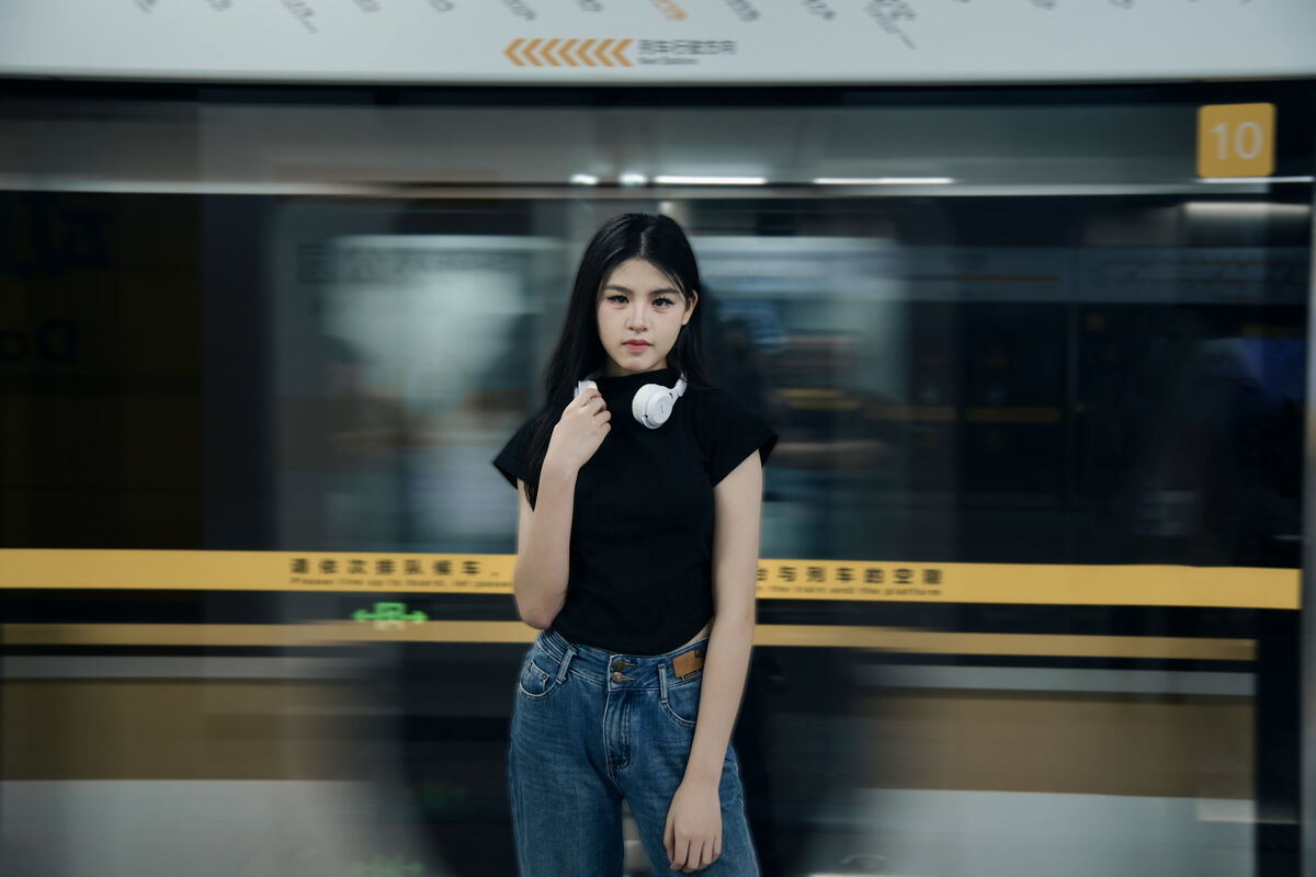 YiTuYu艺图语 Vol.9660 Li Zhi 14 YiTuYu艺图语 Vol.9660 Li Zhi