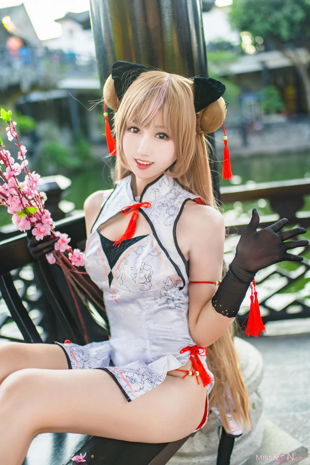 Coser@羽生三未: 少女前线 Mk23 蜂糖花