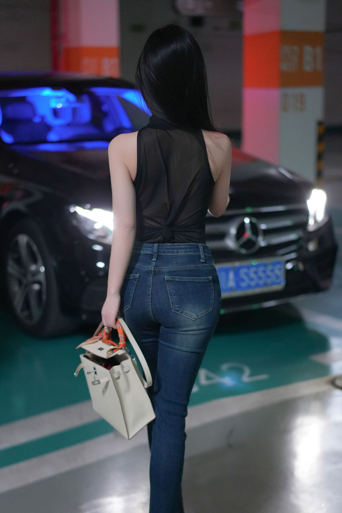 内购无水印 Tan Xiao Ling 谭小灵 - 秀人网模特 车震剧情套图-小画家剧情视频 Part01 52 内购无水印 Tan Xiao Ling 谭小灵 - 秀人网模特 车震剧情套图-小画家剧情视频 Part01