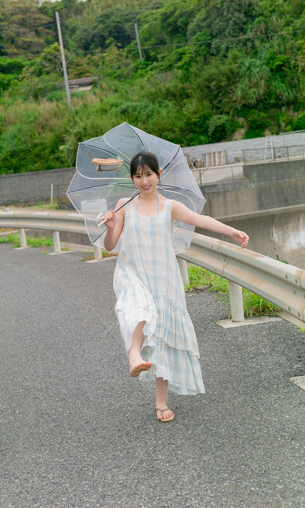 Nozomi Nishio 西尾希美, 写真集 「七色モラトリアム」 16 Nozomi Nishio 西尾希美, 写真集 「七色モラトリアム」
