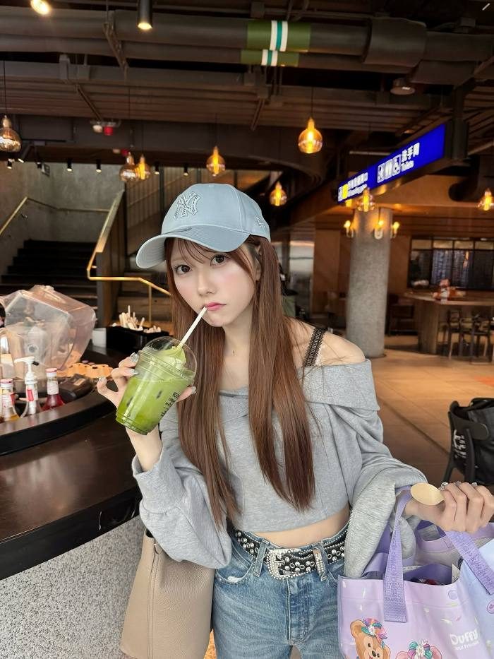 千葉恵里 スタイル抜群な着衣グラビア画像! 85 千葉恵里 スタイル抜群な着衣グラビア画像!