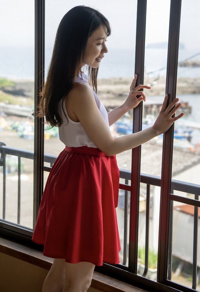 南まゆ Fカップ美乳に釘付けするヌード画像! 107 南まゆ Fカップ美乳に釘付けするヌード画像!
