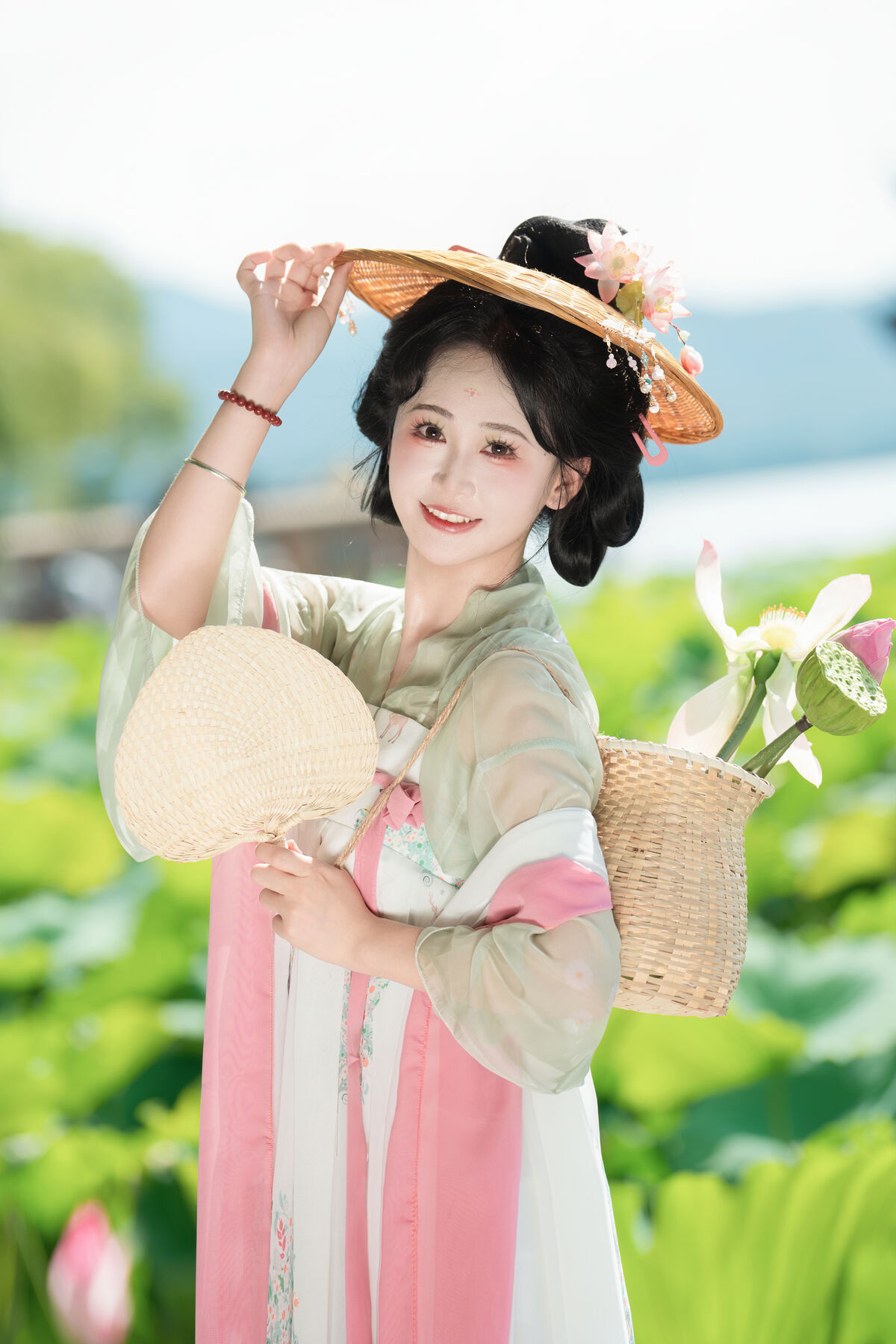 YiTuYu艺图语 Vol.9685 Jiao Yi Zhi Sui Sui 19 YiTuYu艺图语 Vol.9685 Jiao Yi Zhi Sui Sui