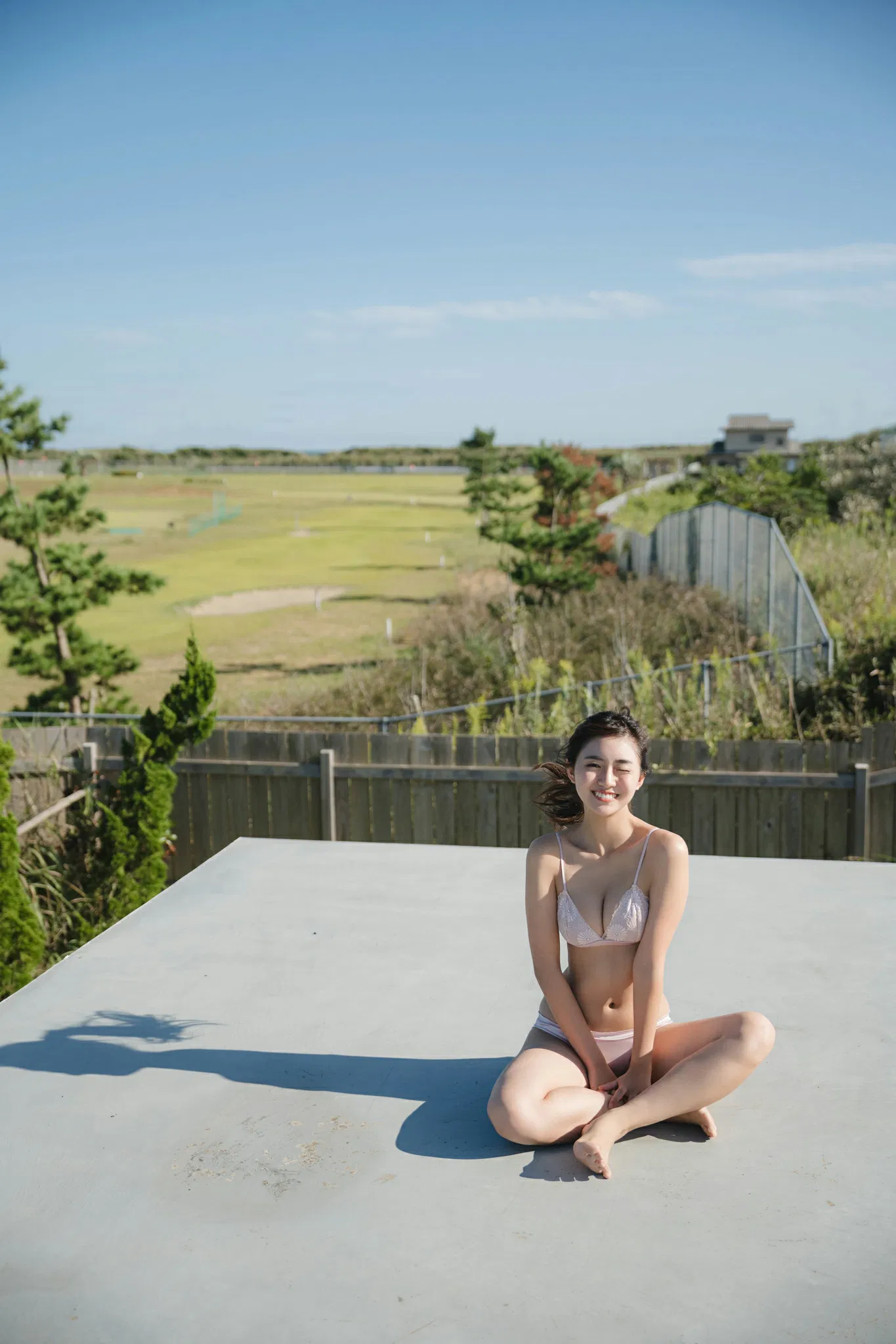 FRIDAYデジタル写真集 豊田ルナ 無邪気な熱視線 vol.2 120ページ豪華版 106 FRIDAYデジタル写真集 豊田ルナ 無邪気な熱視線 vol.2 120ページ豪華版
