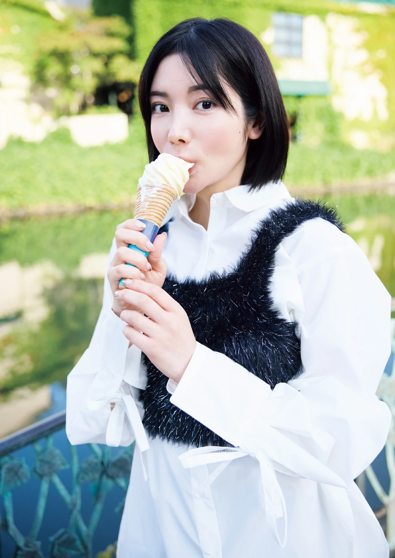 Karen Kaede 楓カレン, 写真集 カレンと行く北海道旅行二泊三日 15 Karen Kaede 楓カレン, 写真集 カレンと行く北海道旅行二泊三日