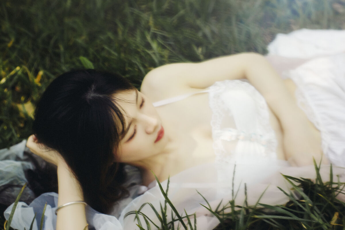 YiTuYu艺图语 Vol.9812 Dong Dong 34 YiTuYu艺图语 Vol.9812 Dong Dong