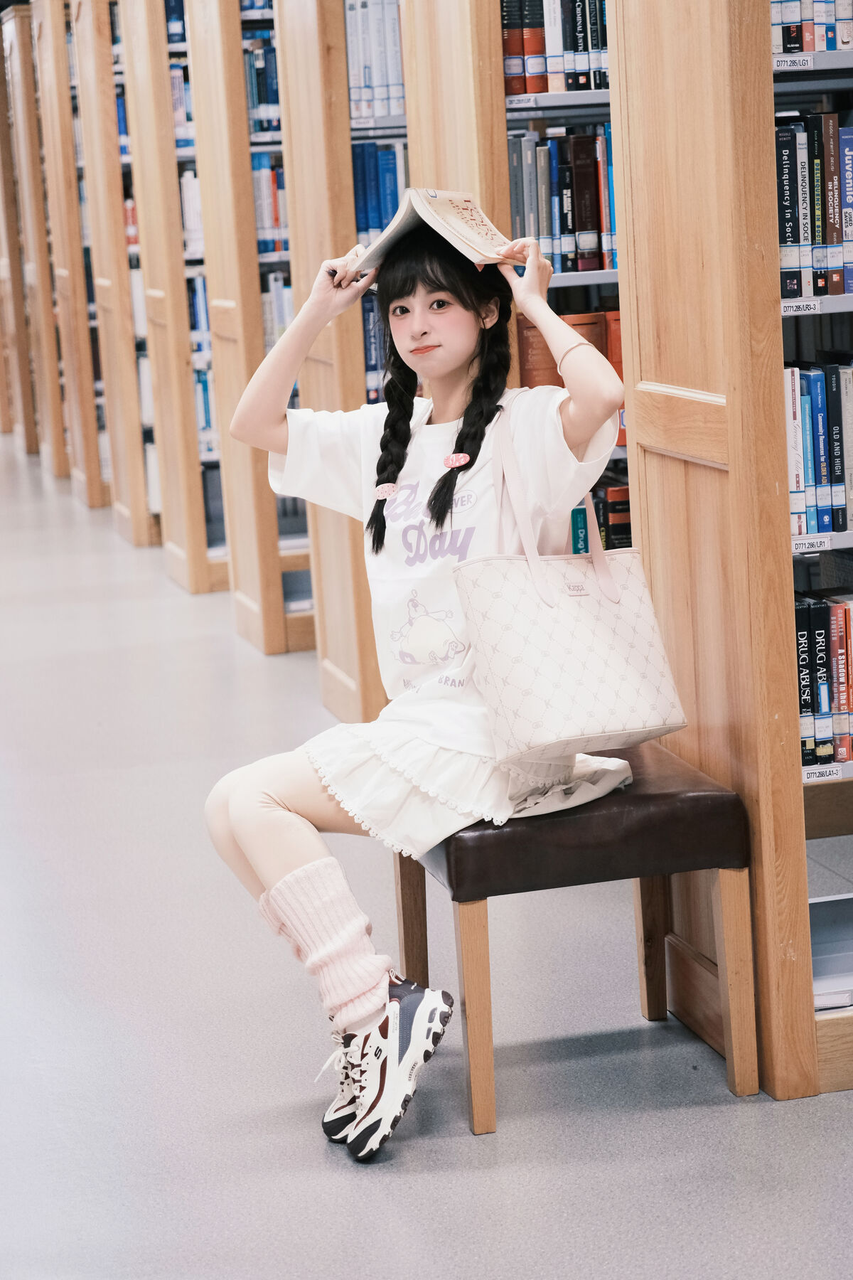 YiTuYu艺图语 Vol.9550 Xia Yu Xiao Nian 15 YiTuYu艺图语 Vol.9550 Xia Yu Xiao Nian
