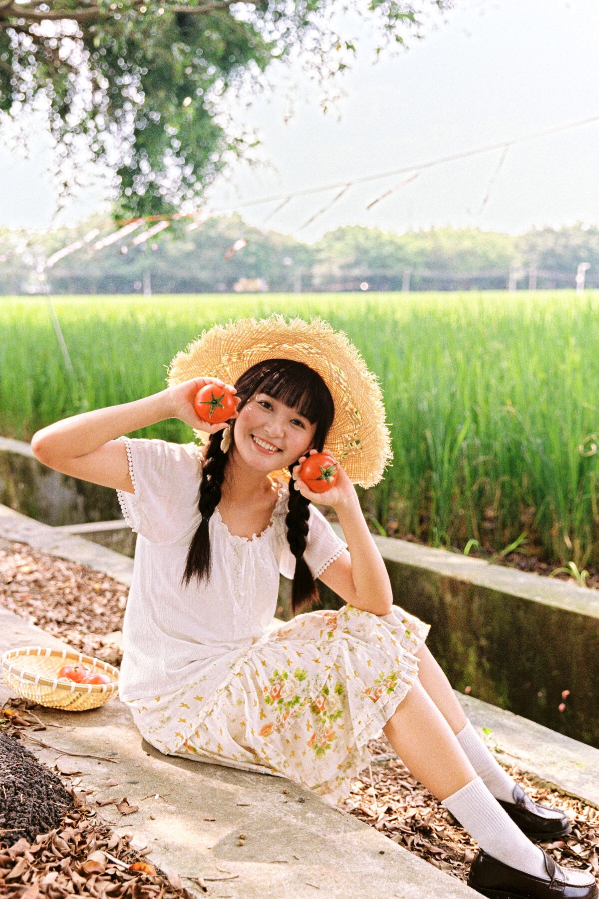 YiTuYu艺图语 Vol.9684 Qi Miao Li Li Zi 16 YiTuYu艺图语 Vol.9684 Qi Miao Li Li Zi