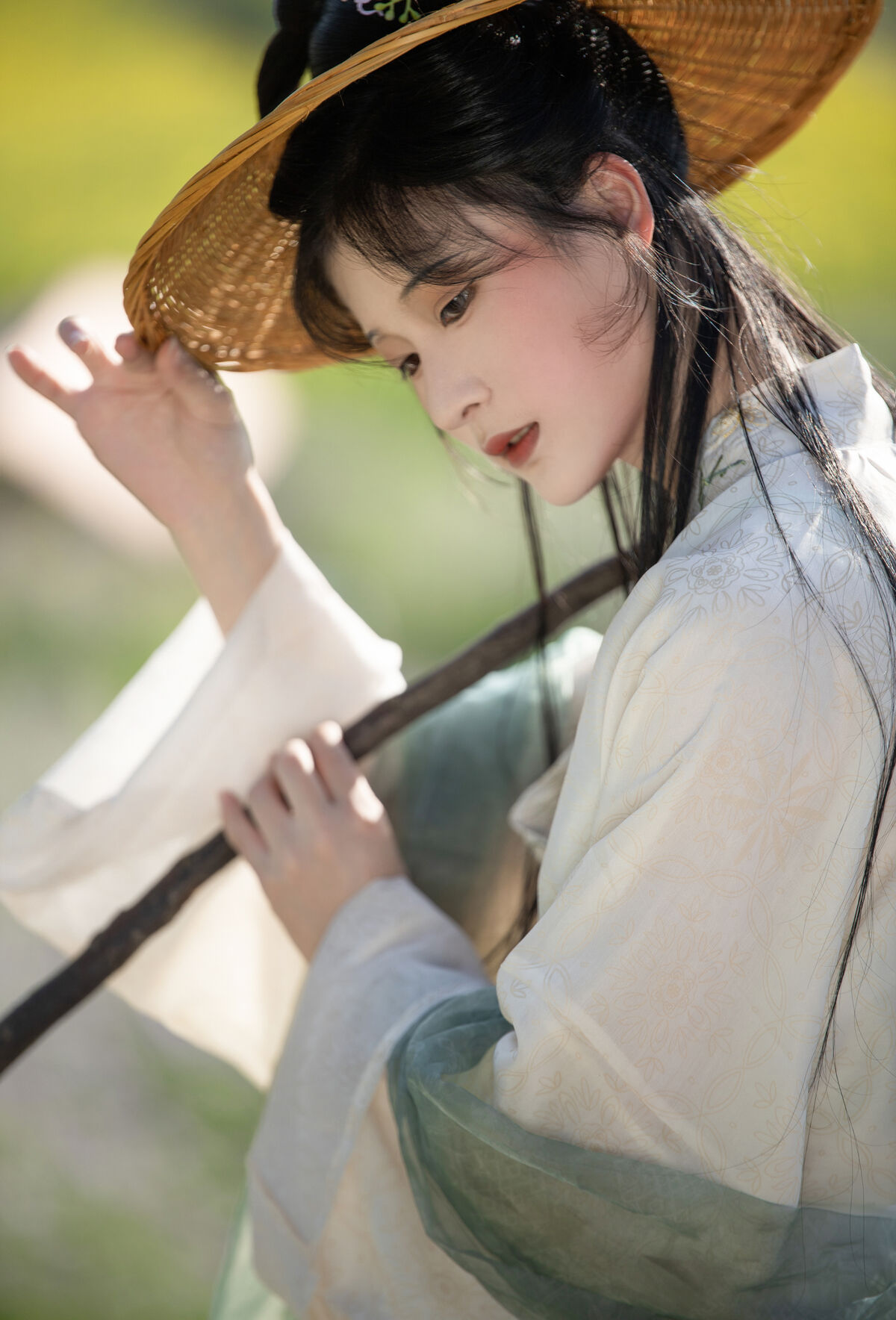 YiTuYu艺图语 Vol.9487 Gua Gua Ding Gua Gu 16 YiTuYu艺图语 Vol.9487 Gua Gua Ding Gua Gu