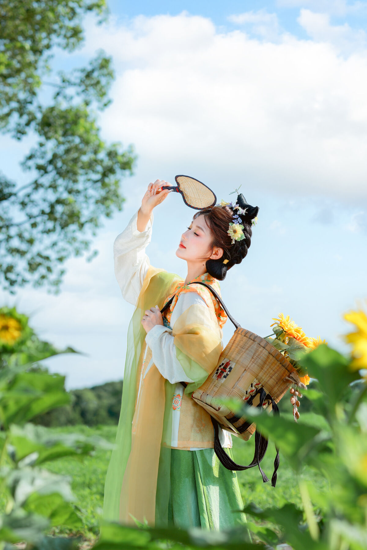 YiTuYu艺图语 Vol.9589 Dai Dai Bu Xiang Fei 16 YiTuYu艺图语 Vol.9589 Dai Dai Bu Xiang Fei