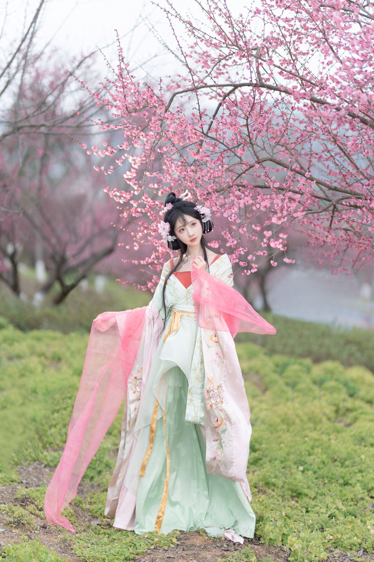 YiTuYu艺图语 Vol.9620 Qi Luo Sheng De Xiao Su Su 16 YiTuYu艺图语 Vol.9620 Qi Luo Sheng De Xiao Su Su