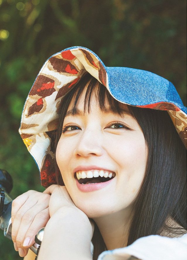 吉岡里帆 Dカップボインの水着グラビア画像! 301 吉岡里帆 Dカップボインの水着グラビア画像!