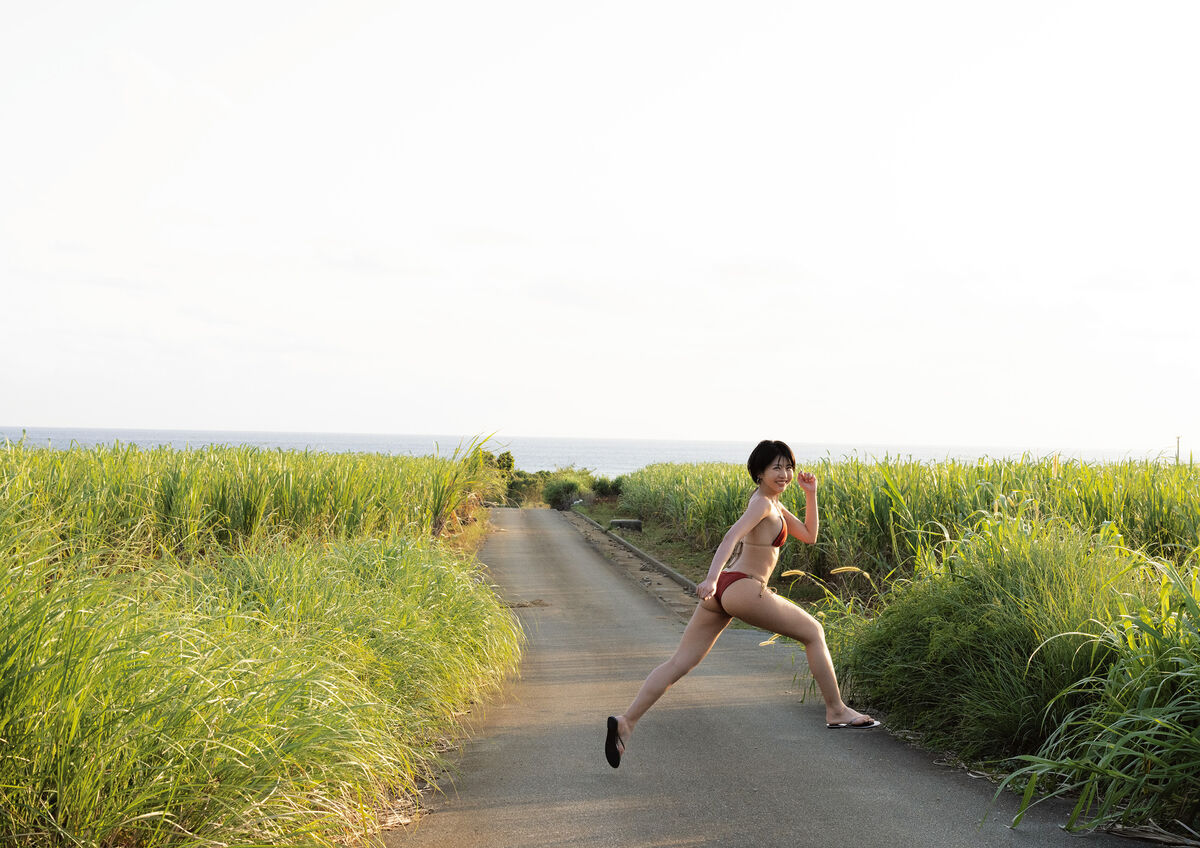JP Moeka Sasaki 佐々木萌香 - ファースト写真集 いちばん 96 JP Moeka Sasaki 佐々木萌香 - ファースト写真集 いちばん
