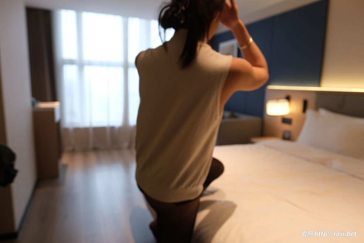 ROSI写真 2025.10.17 No.5065 Part01 44 ROSI写真 2025.10.17 No.5065 Part01