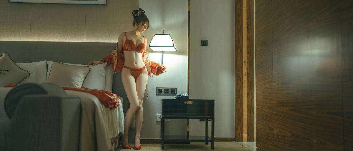 Coser@鹿八岁 - 新婚小故事 Part01 51 Coser@鹿八岁 - 新婚小故事 Part01