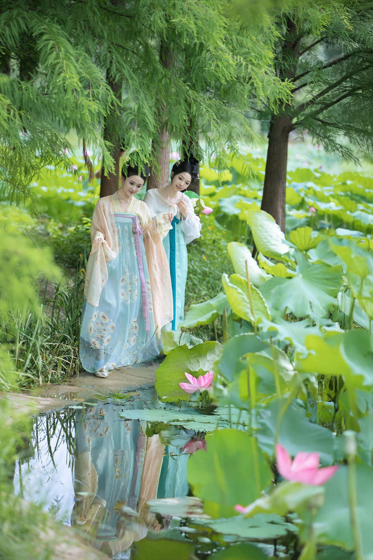 YiTuYu艺图语 Vol.9570 Jiu Shi Jiao Mei Nan A 42 YiTuYu艺图语 Vol.9570 Jiu Shi Jiao Mei Nan A